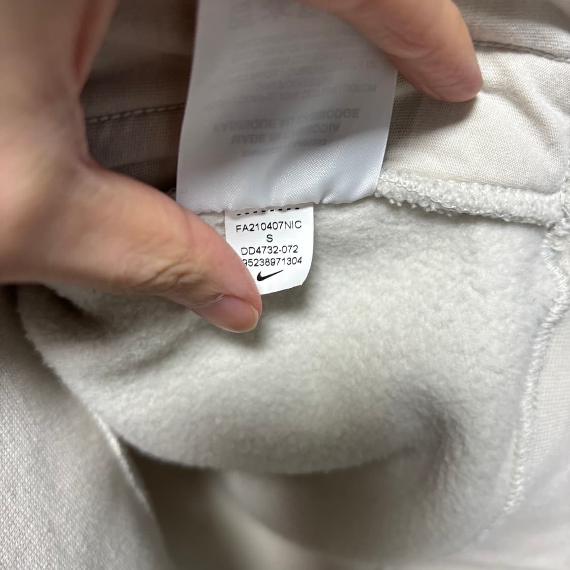 나이키 nsw 반집업 맨투맨 상품이미지3