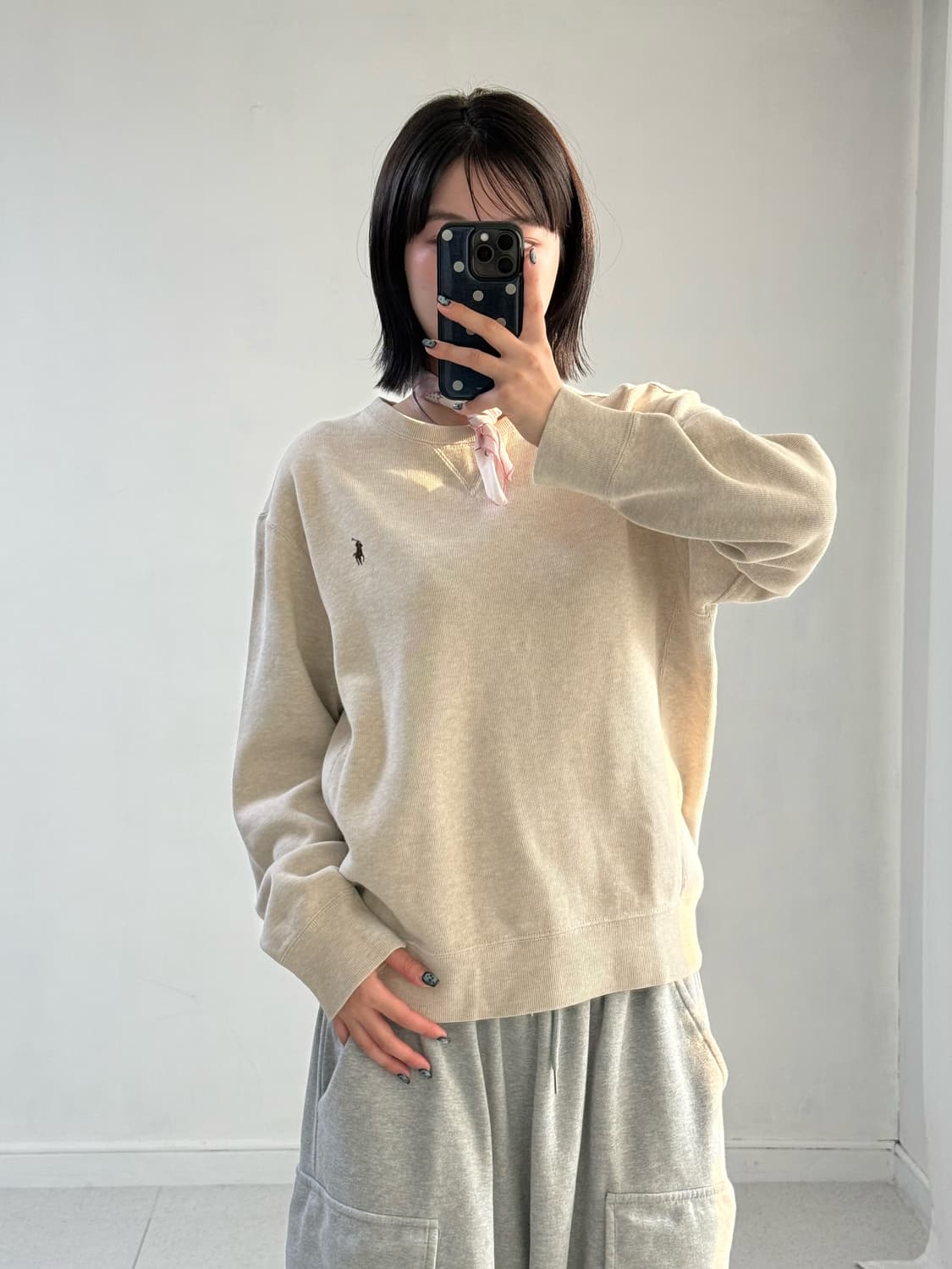 폴로 베이지 니트 맨투맨 상품이미지1