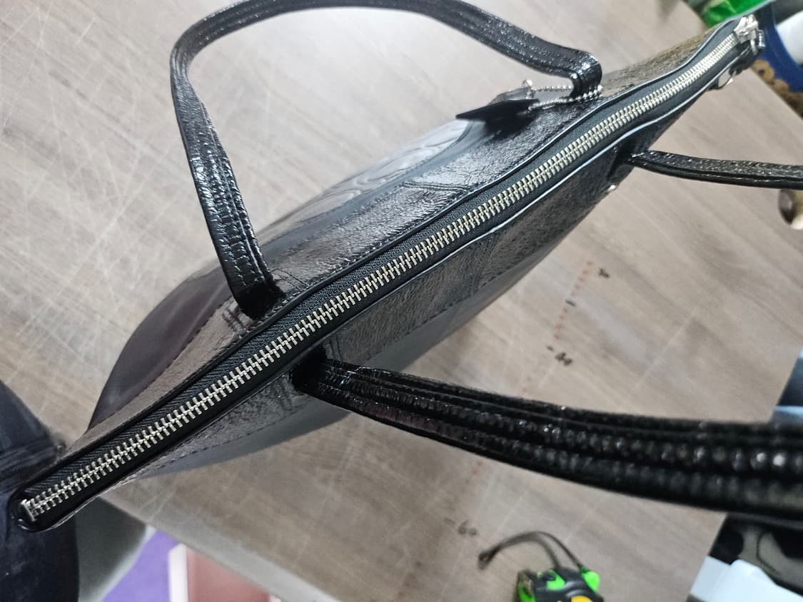 코치 가죽 블랙 로고 패턴 쇼퍼백 상품이미지7