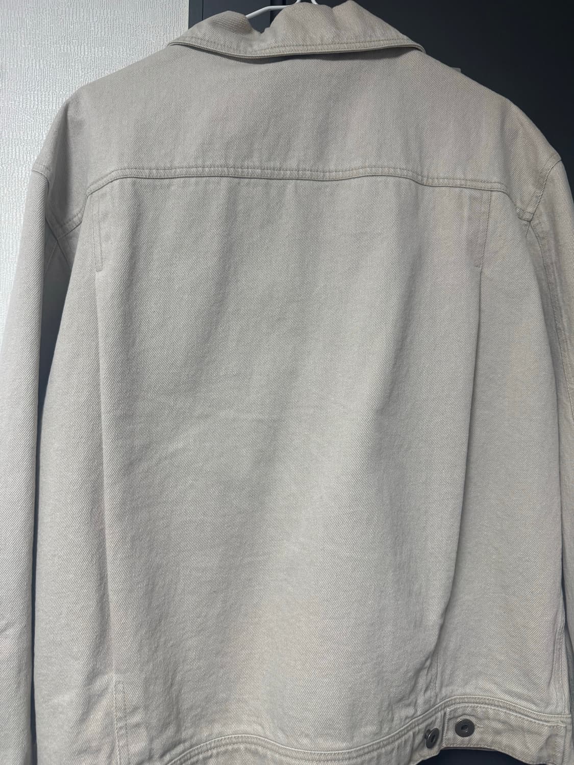 Coor embo washed denim trucker jacket 상품이미지3