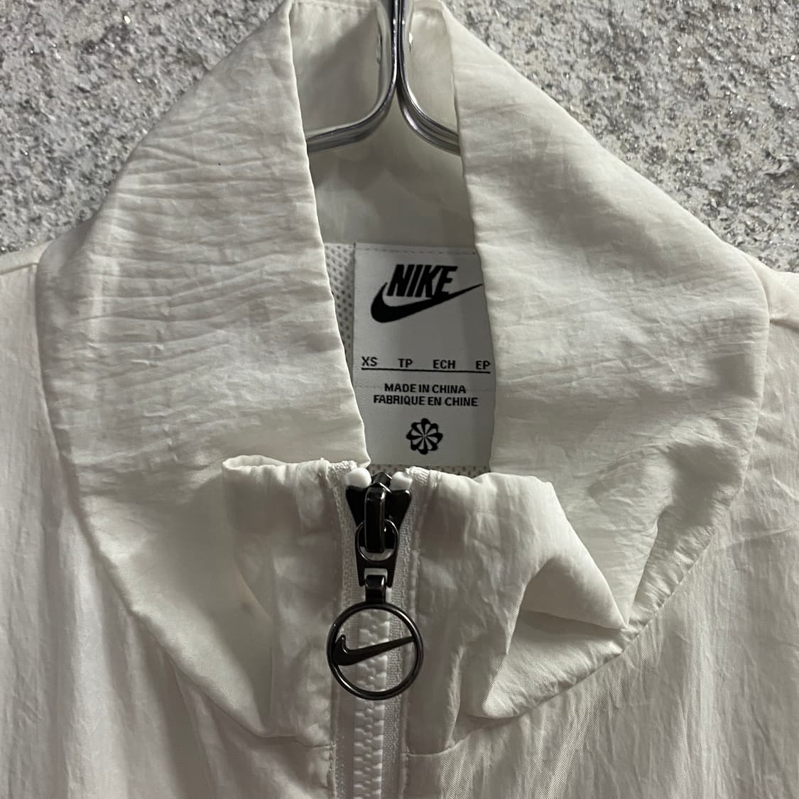 나이키 빅스우시 화이트 나일론 바람막이B2932 상품이미지3