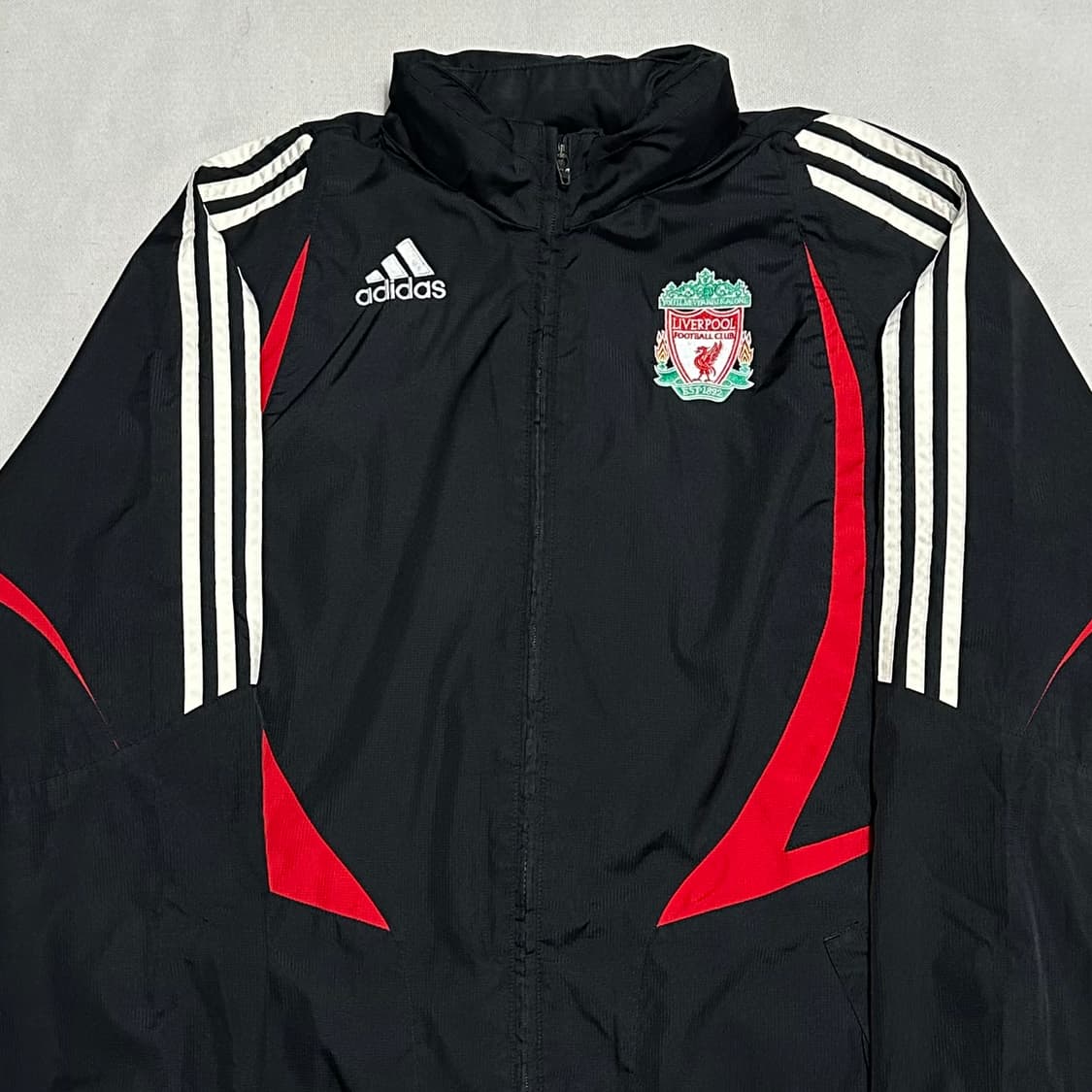M 아디다스 리버풀 내장 후드 레드 파이핑 바람막이 상품이미지1