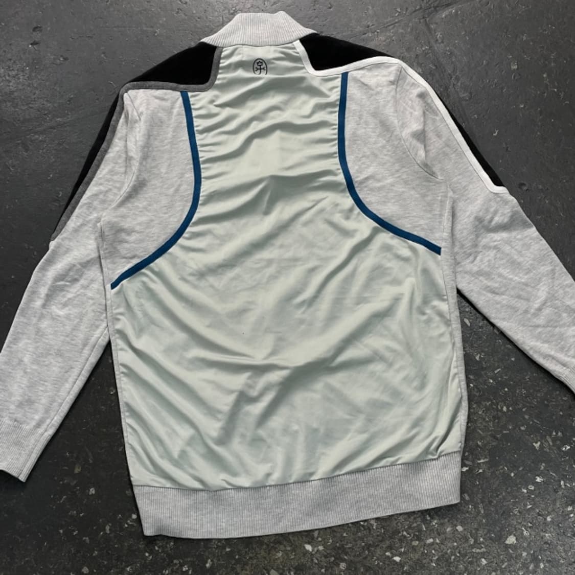 100 까스텔바작 방풍 니트  상품이미지5