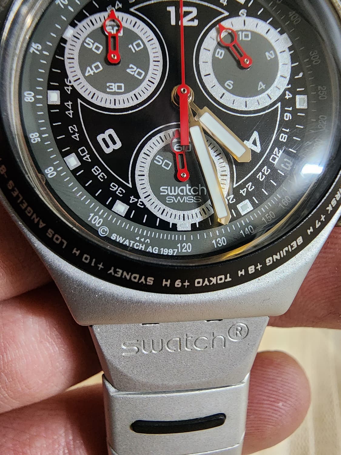 스와치 아이러니 알루미늄 크로노그래프 메탈 시계 상품이미지8