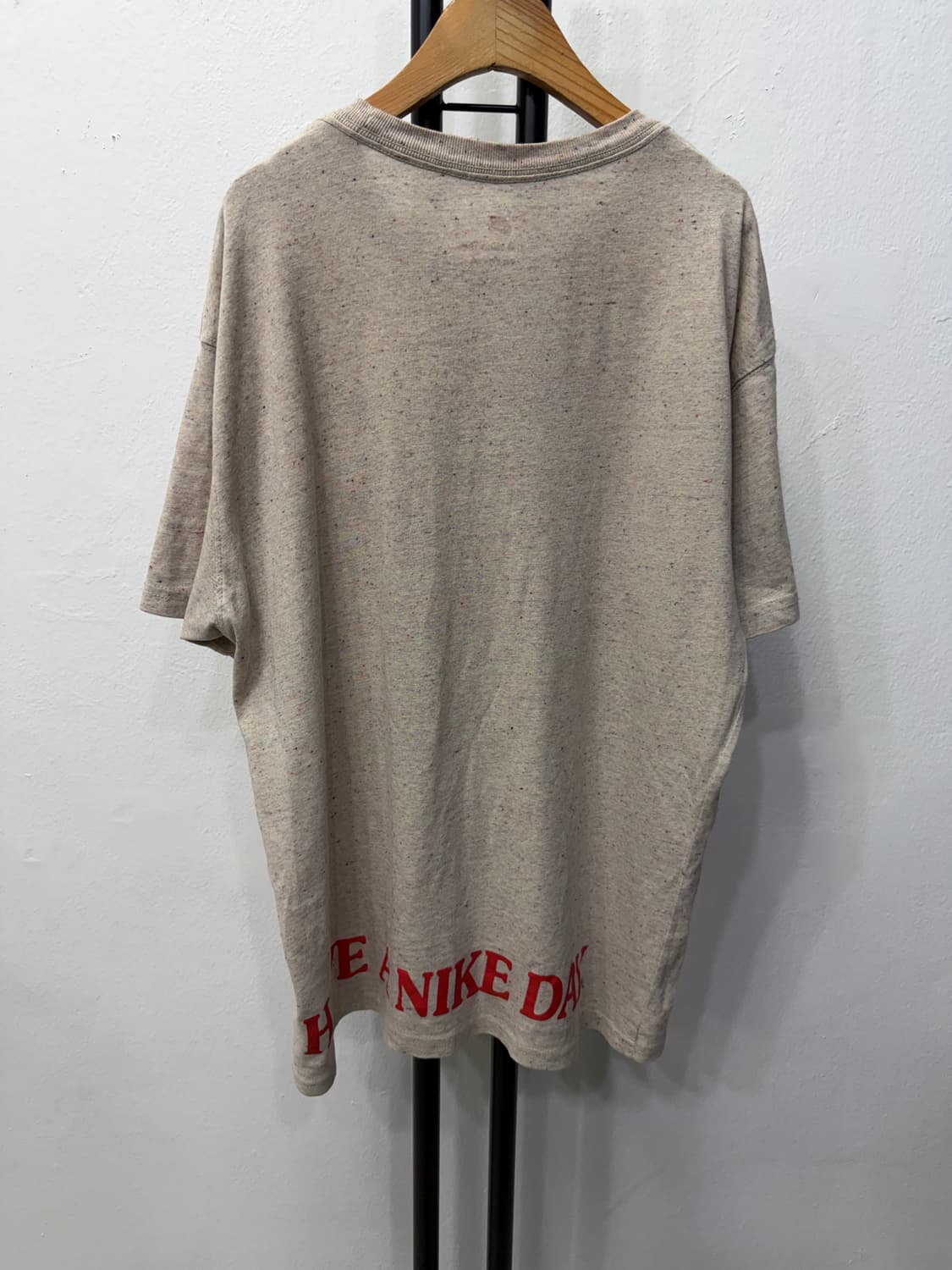 정품) 나이키 루즈핏 플라워 자수 반팔 티셔츠 XL 상품이미지5