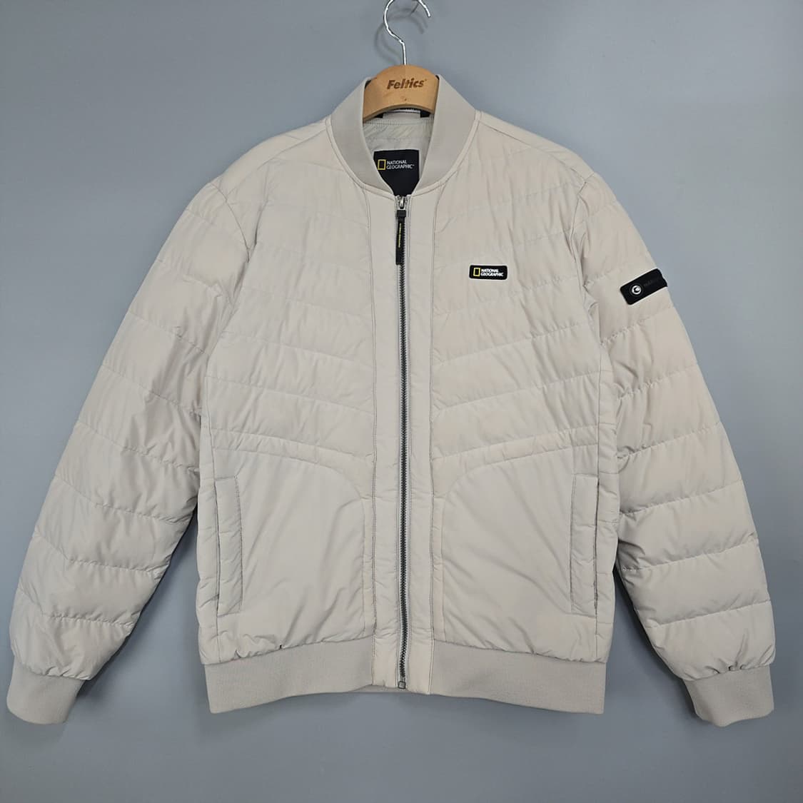 내셔널지오그래픽 구스 다운 경량 패딩 M 상품이미지1