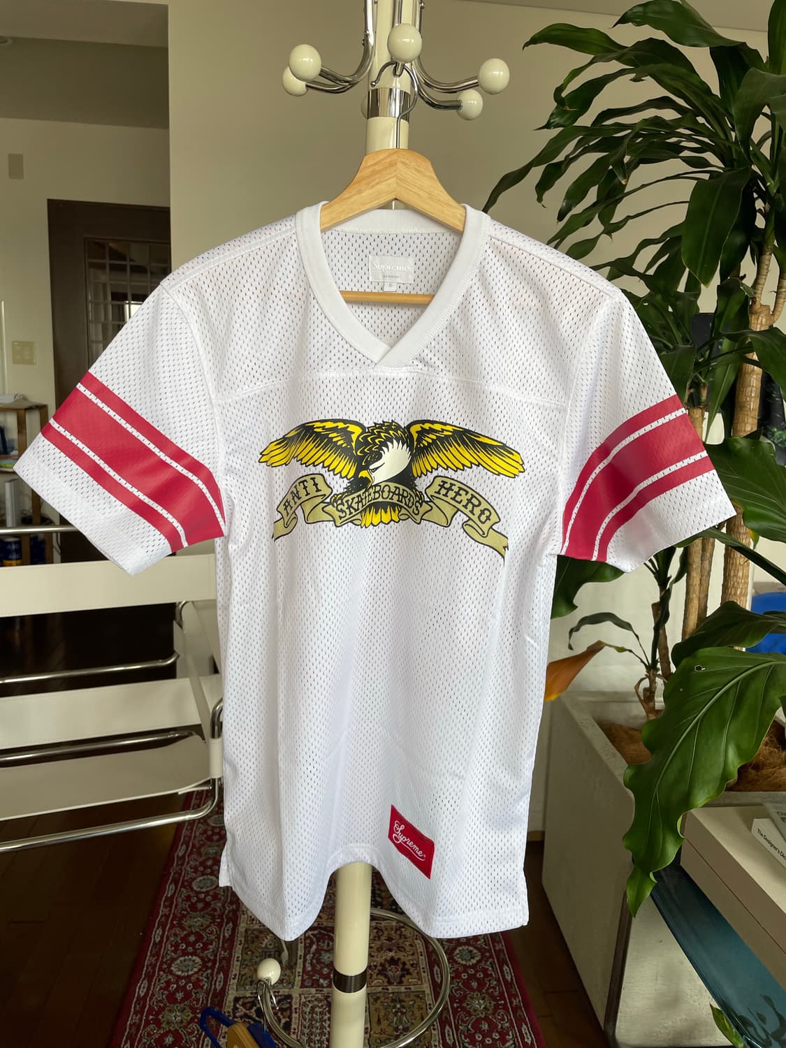 에스 Supreme 메쉬 반팔　B215 아디다스 신발 상품이미지1