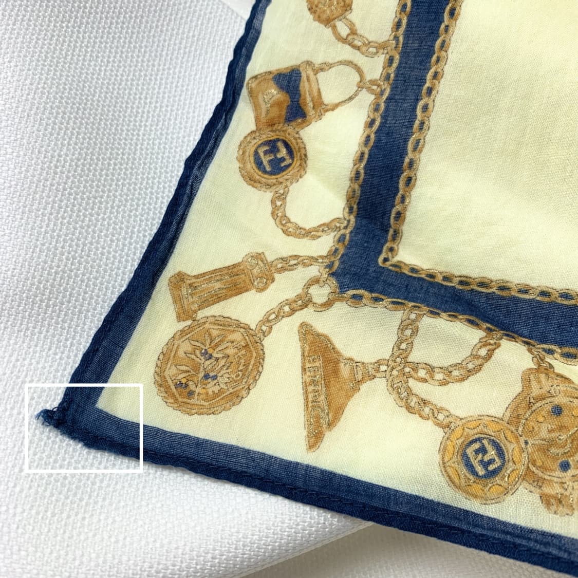 [정품] Fendi 펜디 키링패턴 빈티지 쁘띠스카프 손수건 상품이미지3