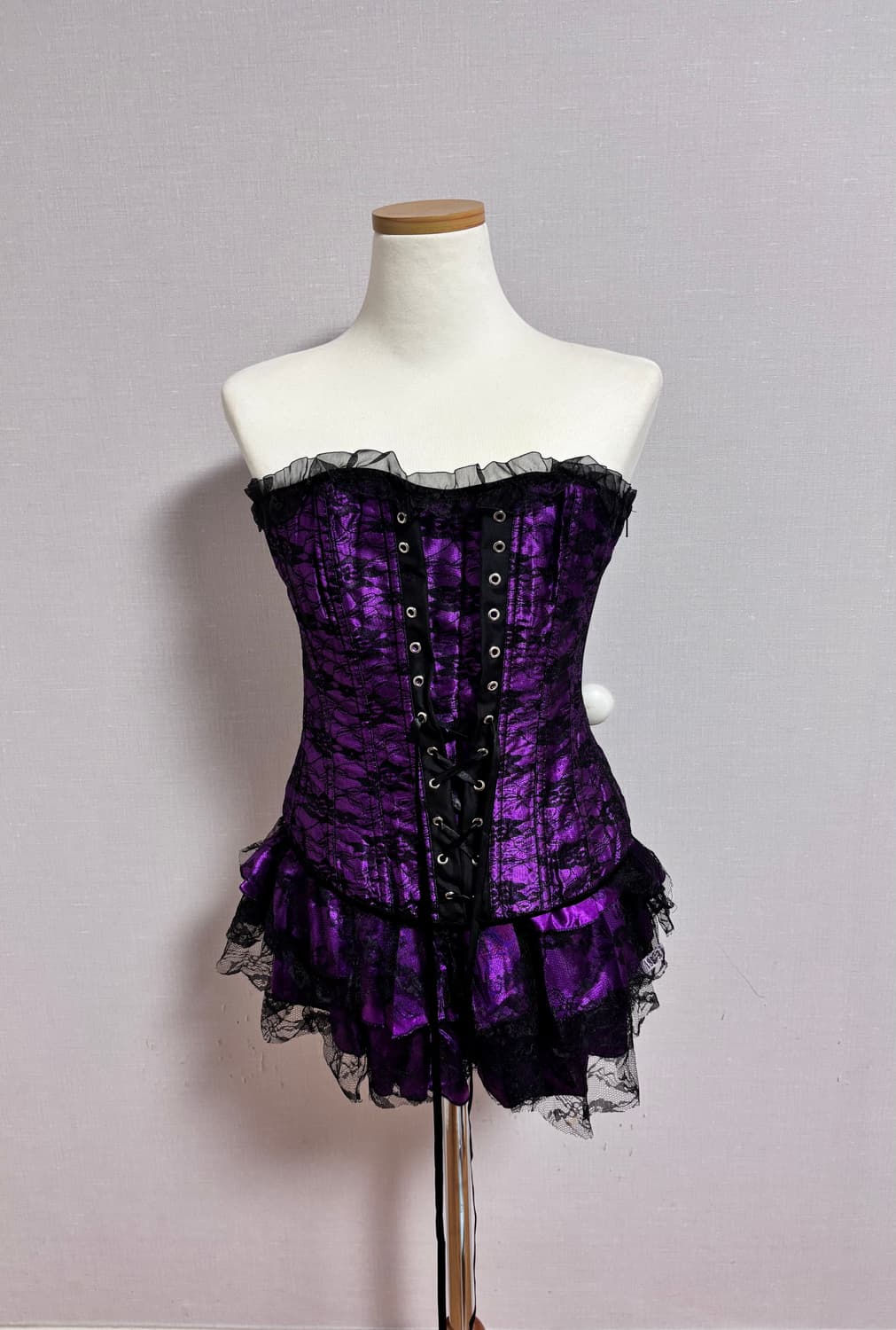 고스로리 퍼플 레이스 코르셋 + 프릴 스커트 셋업 상품이미지1
