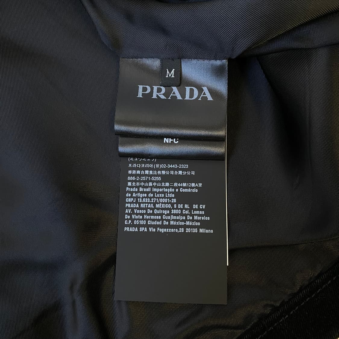 [M] 프라다 벨벳 데님 블루종 자켓 블랙 상품이미지6