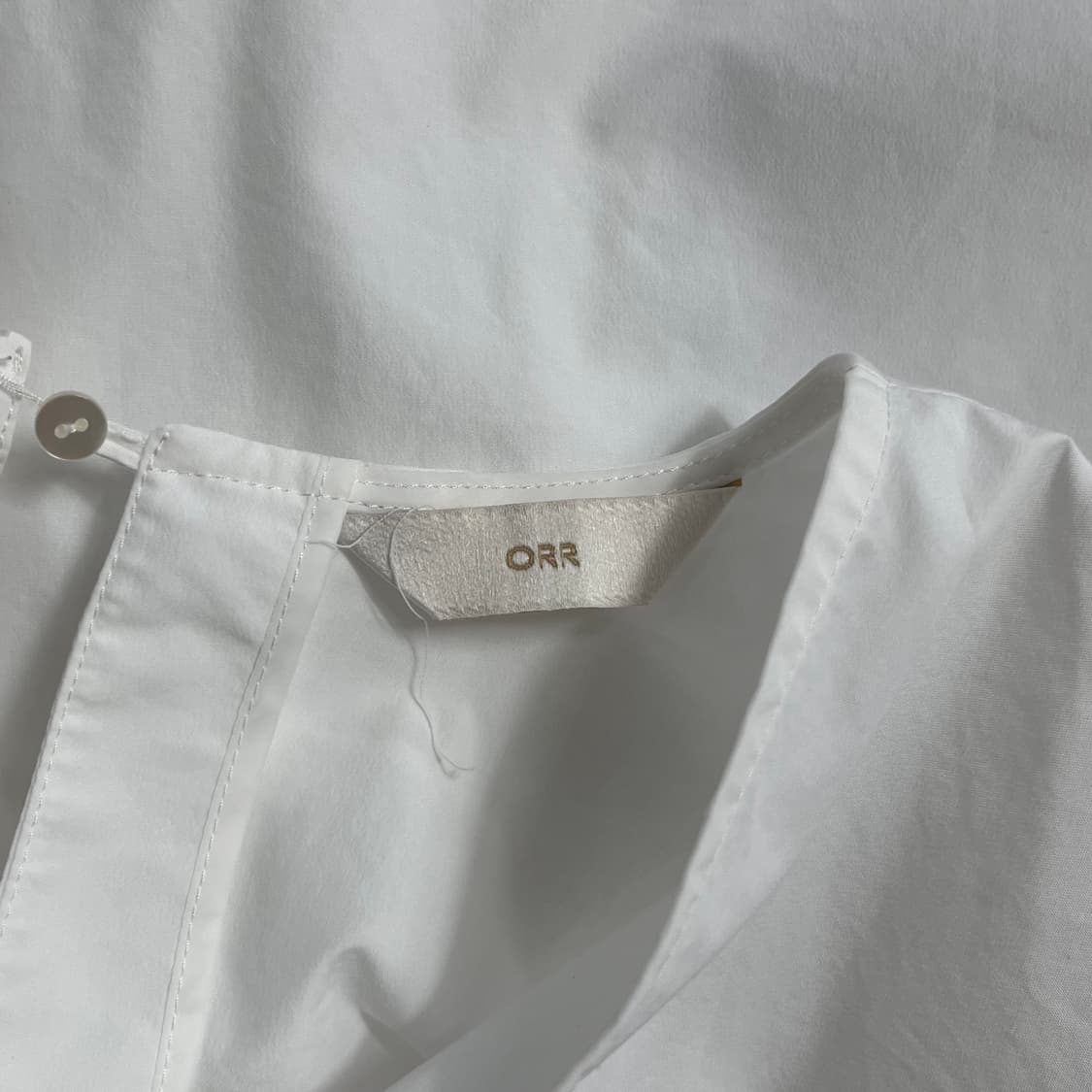 오르(ORR) V넥 블라우스 상품이미지6