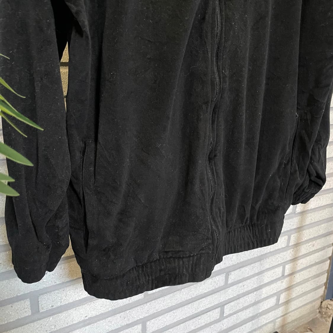 U.S. Polo Assn. 폴로 벨벳 집업 자켓 로고 디테일 블랙 상품이미지5