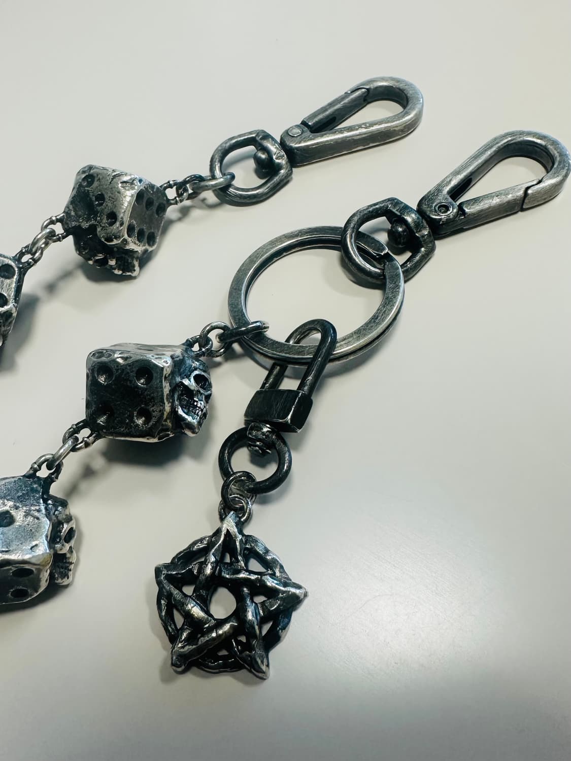 에모스탠스클럽 다이스 체인 상품이미지2