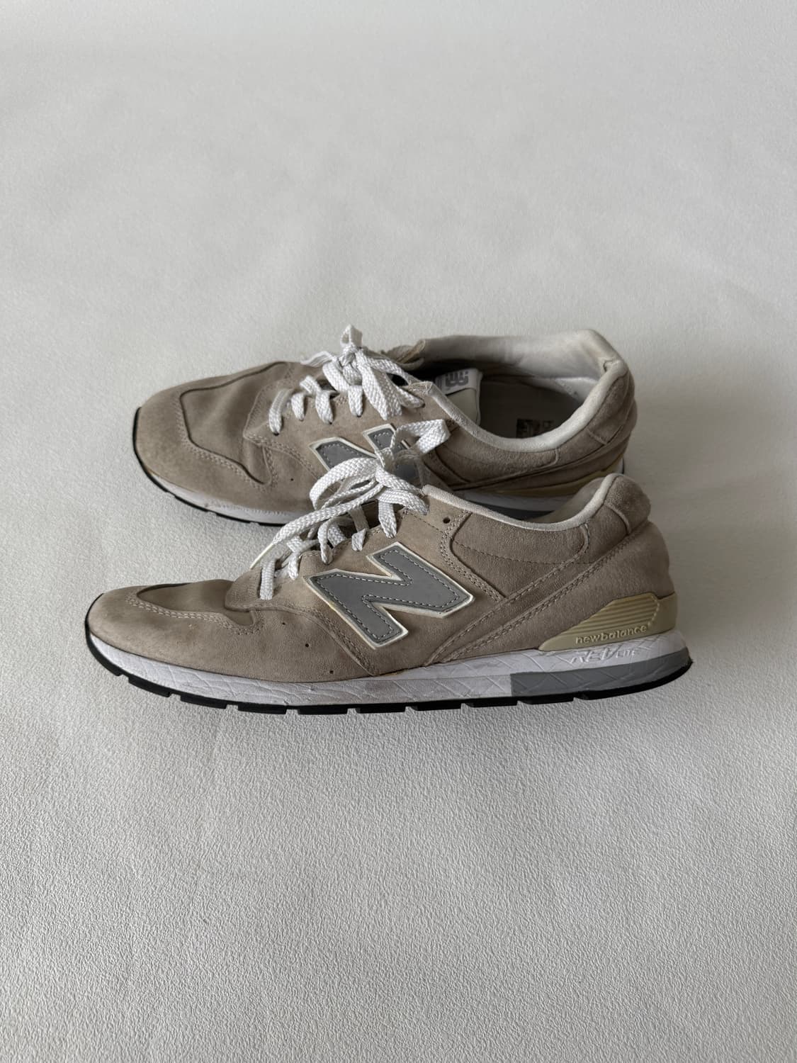 [275]뉴발란스(new balance) 996 스니커즈 상품이미지1