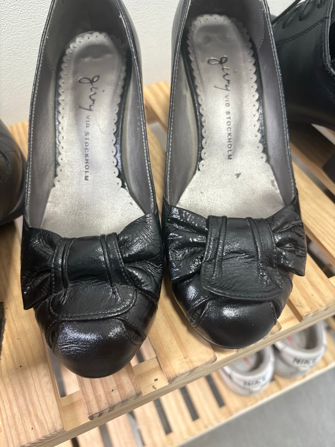 빈티지 핀터깔 히메 모리 미들굽 리본 펌프스  상품이미지1