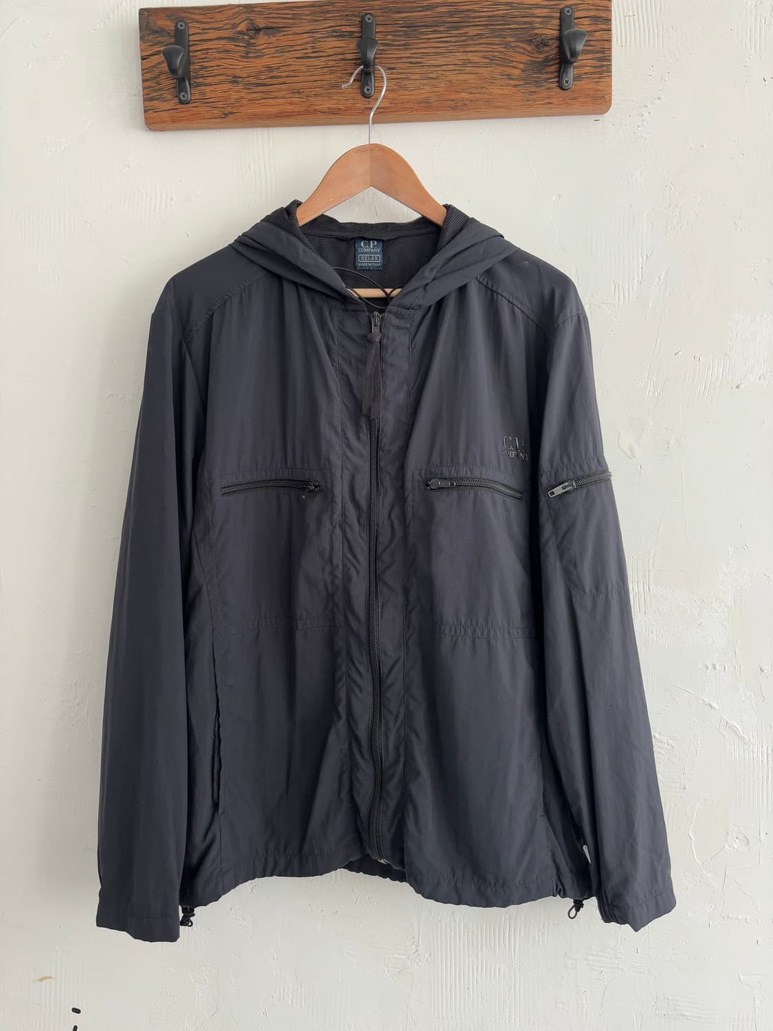 CP 컴퍼니 90s 블랙 나일론 후드 자켓 상품이미지2