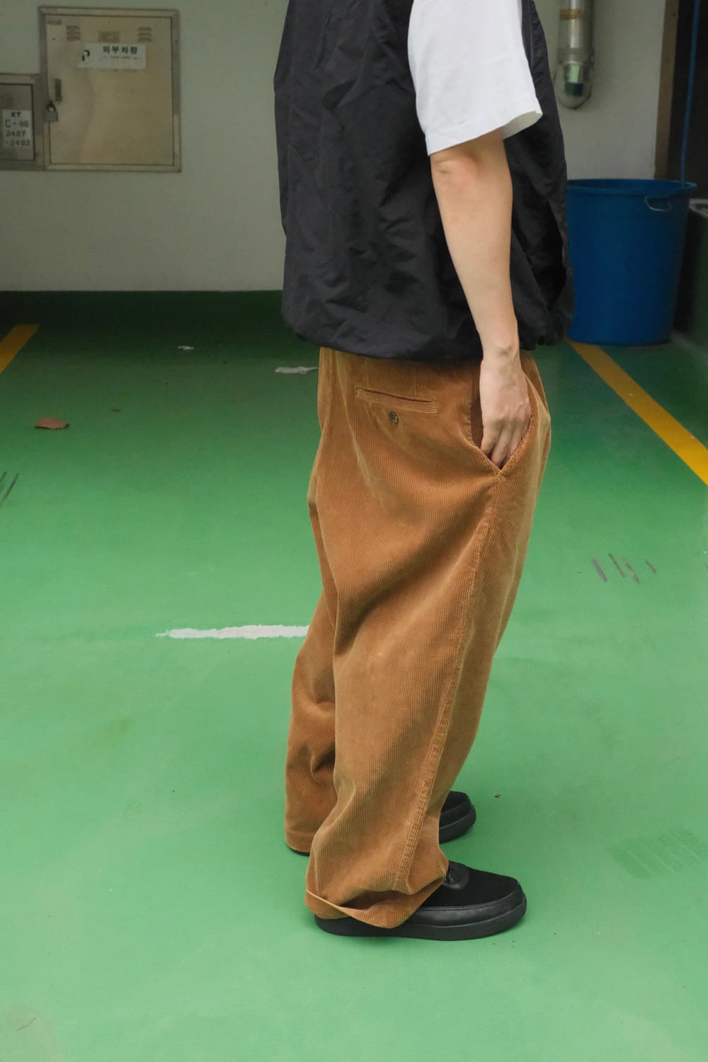 꼼데가르송 옴므 21FW 코듀로이 팬츠 상품이미지4