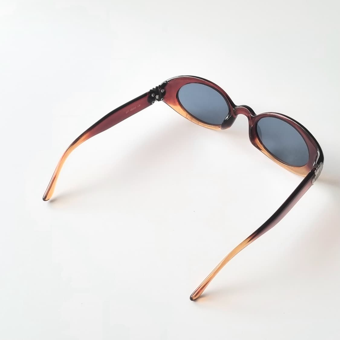 데드스탁 빈티지 무드 그라데이션 오벌 선글라스 상품이미지6