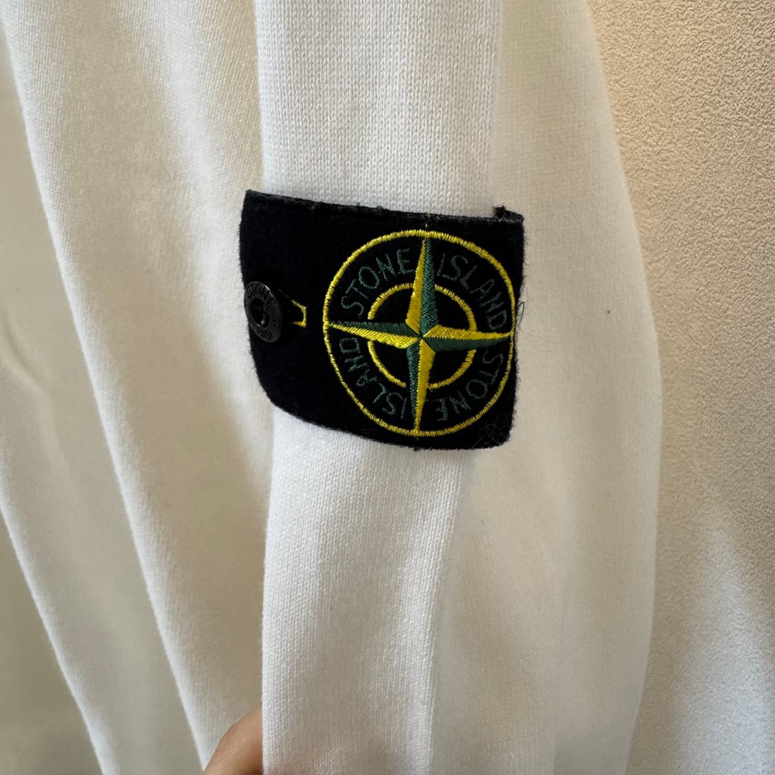 스톤아일랜드 화이트 니트 맨투맨 s 상품이미지8