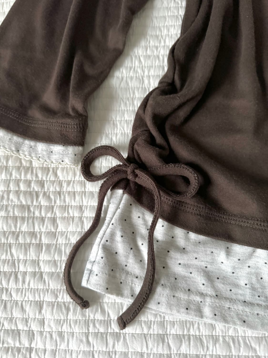 도트 레이어드 우드단추 레이스 셔링 리본 레터링 티셔츠 모리걸갸루양산형 상품이미지4