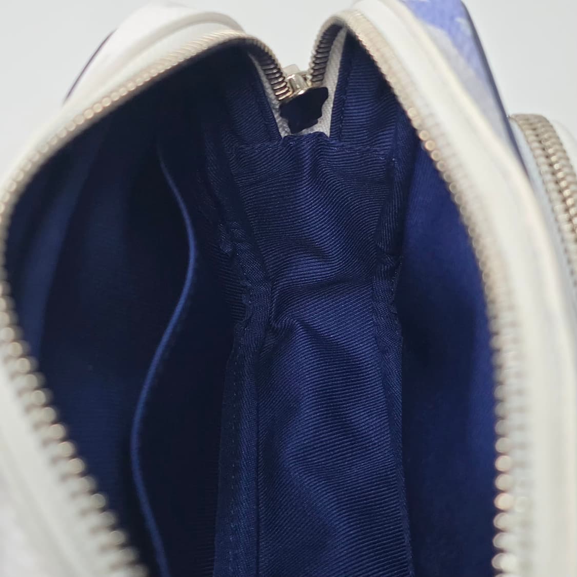 루이비통 모노그램 워터컬러 아웃도어 크로스백 상품이미지8