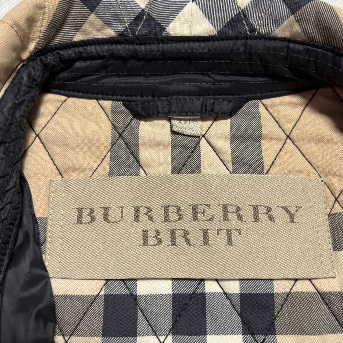XXL 버버리 블랙 퀼팅 자켓 상품이미지4
