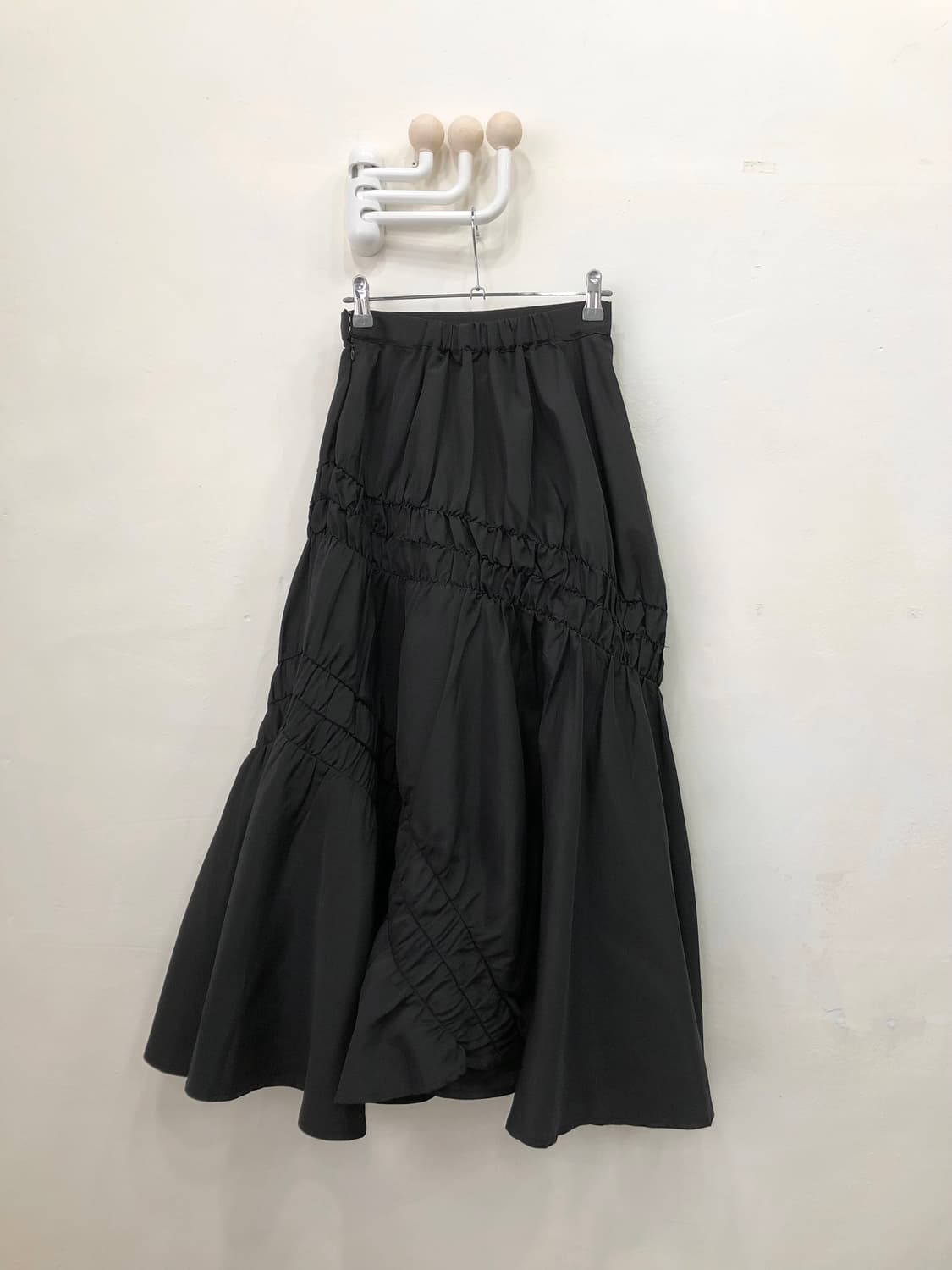 black shirring long skirt 상품이미지4