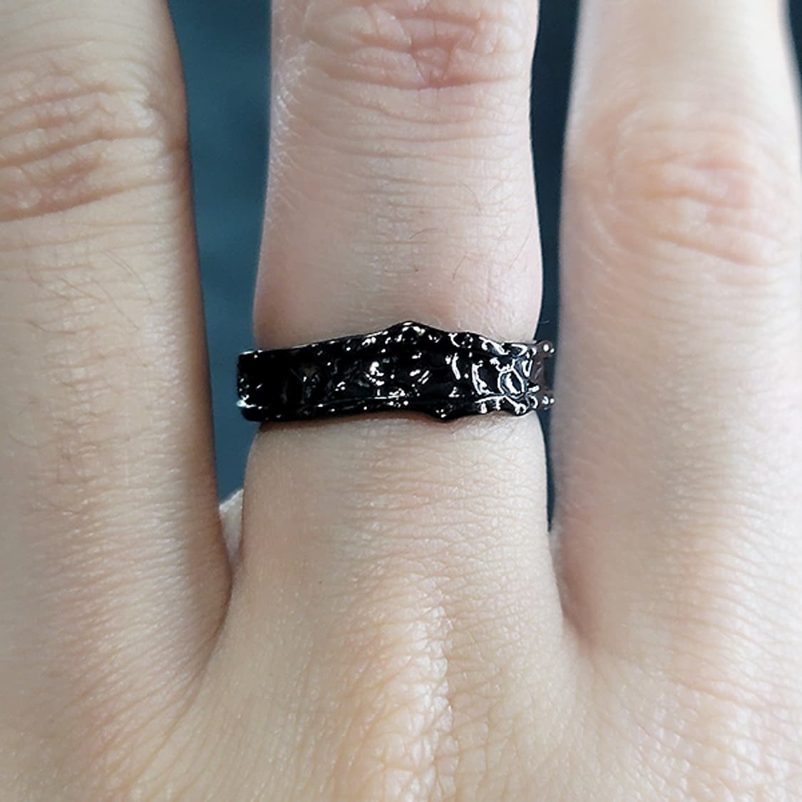 Lurk 백동 흑도금 남자 엔틱 빈티지 명품 균열 불규칙 반지 상품이미지8