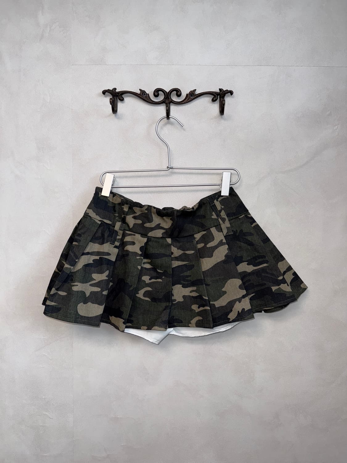 Khaki camouflage pleats mini skirt 상품이미지1