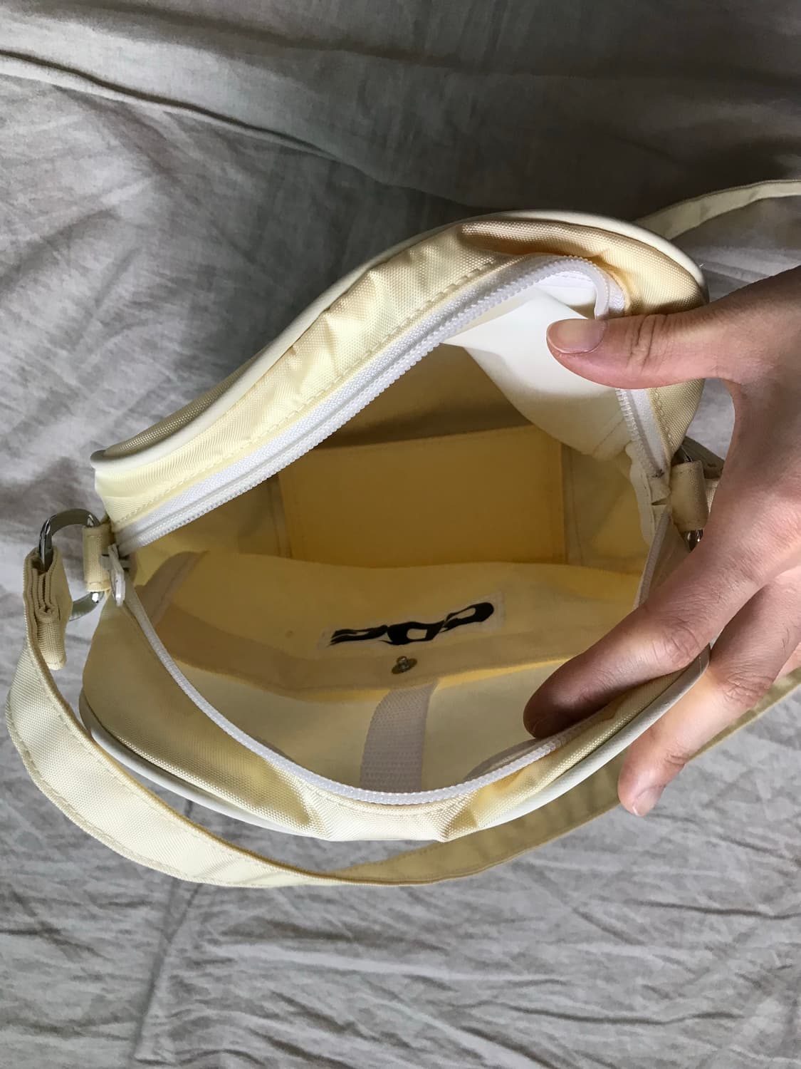 꼼데가르송 CDG 숄더백 아이보리 상품이미지7
