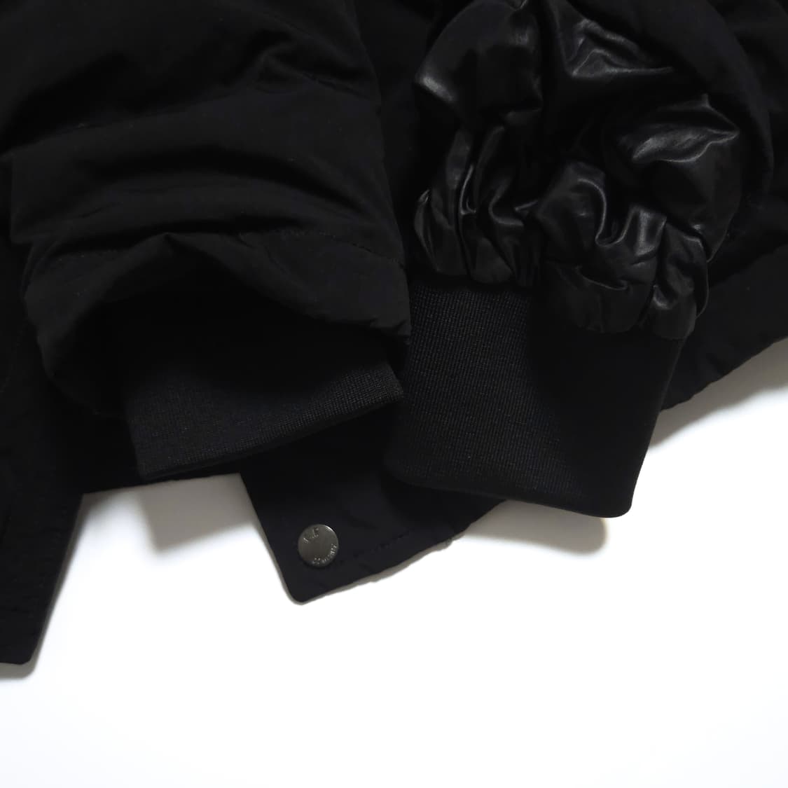 CP컴퍼니 노르지 고글 덕다운 패딩 블랙 상품이미지7