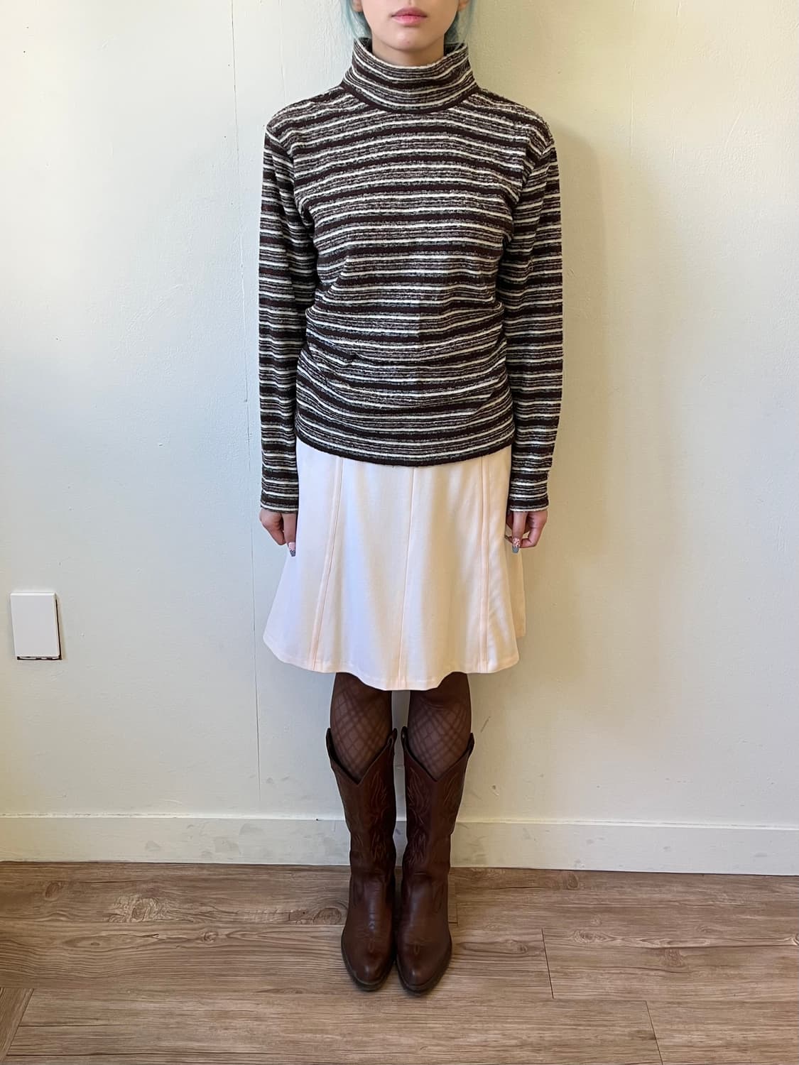 theory 크림 미디 스커트 상품이미지7