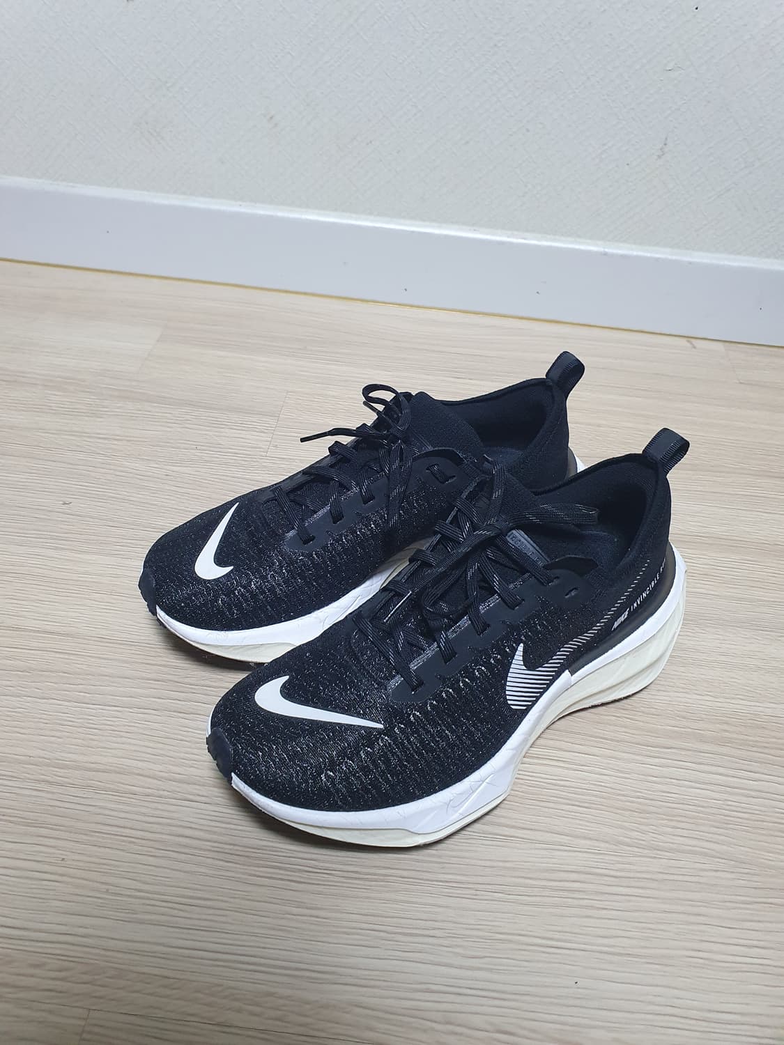 나이키 줌 인빈서블 런 러닝화 275 상품이미지4