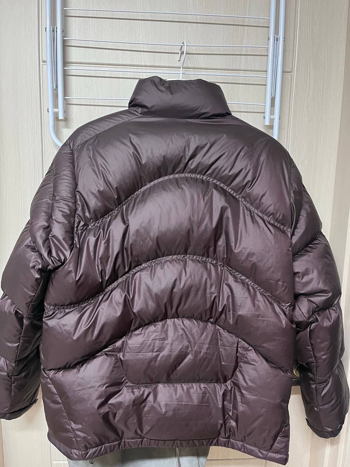 살로몬 컨투어 다운 자켓 초콜릿 상품이미지3