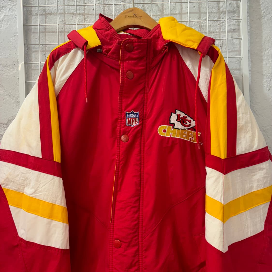 NFL X 스타터 90s 올드스쿨 캔자스시티 치프스 패딩 자켓 M 상품이미지3