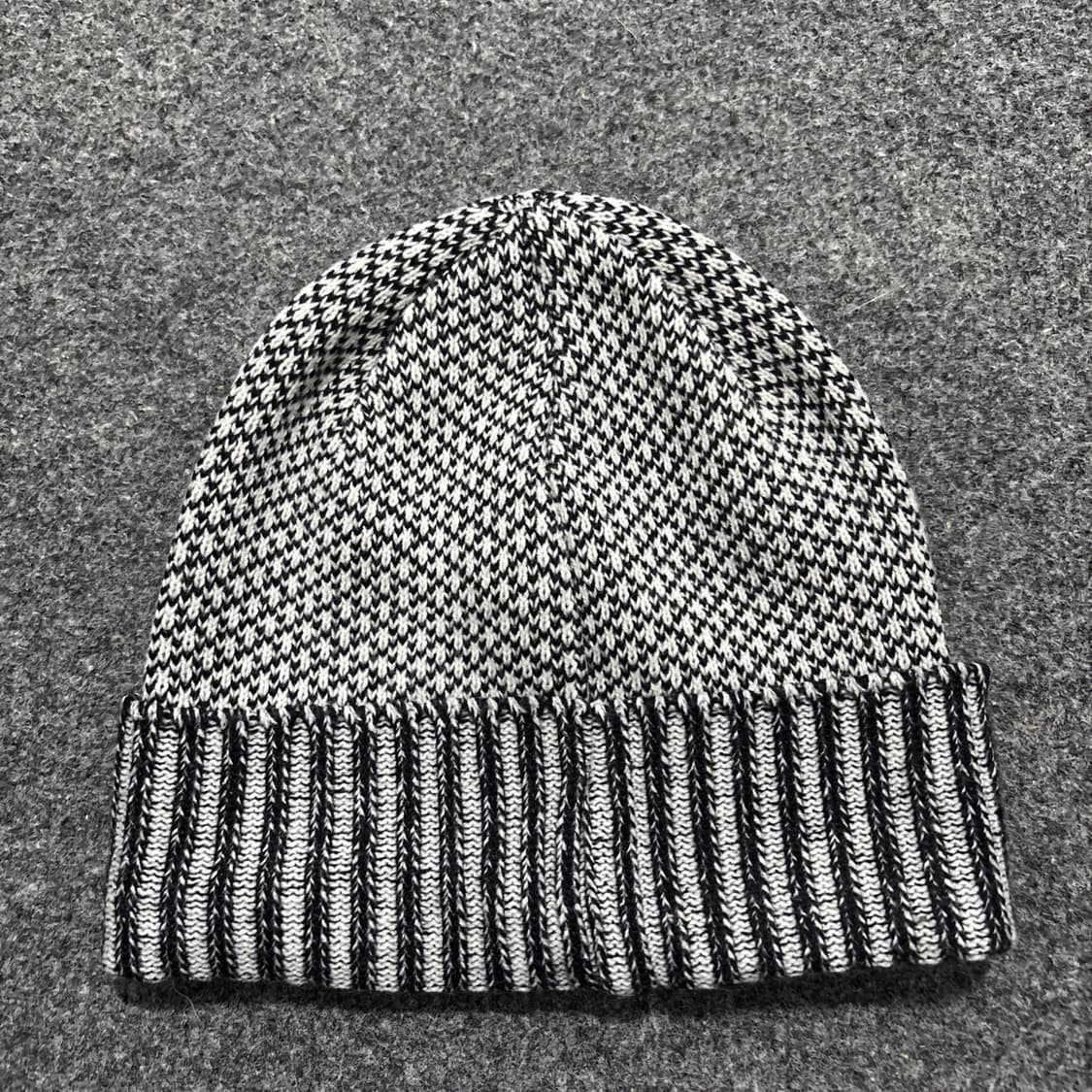 슈프림 하운드투스 비니 블랙/화이트 상품이미지3