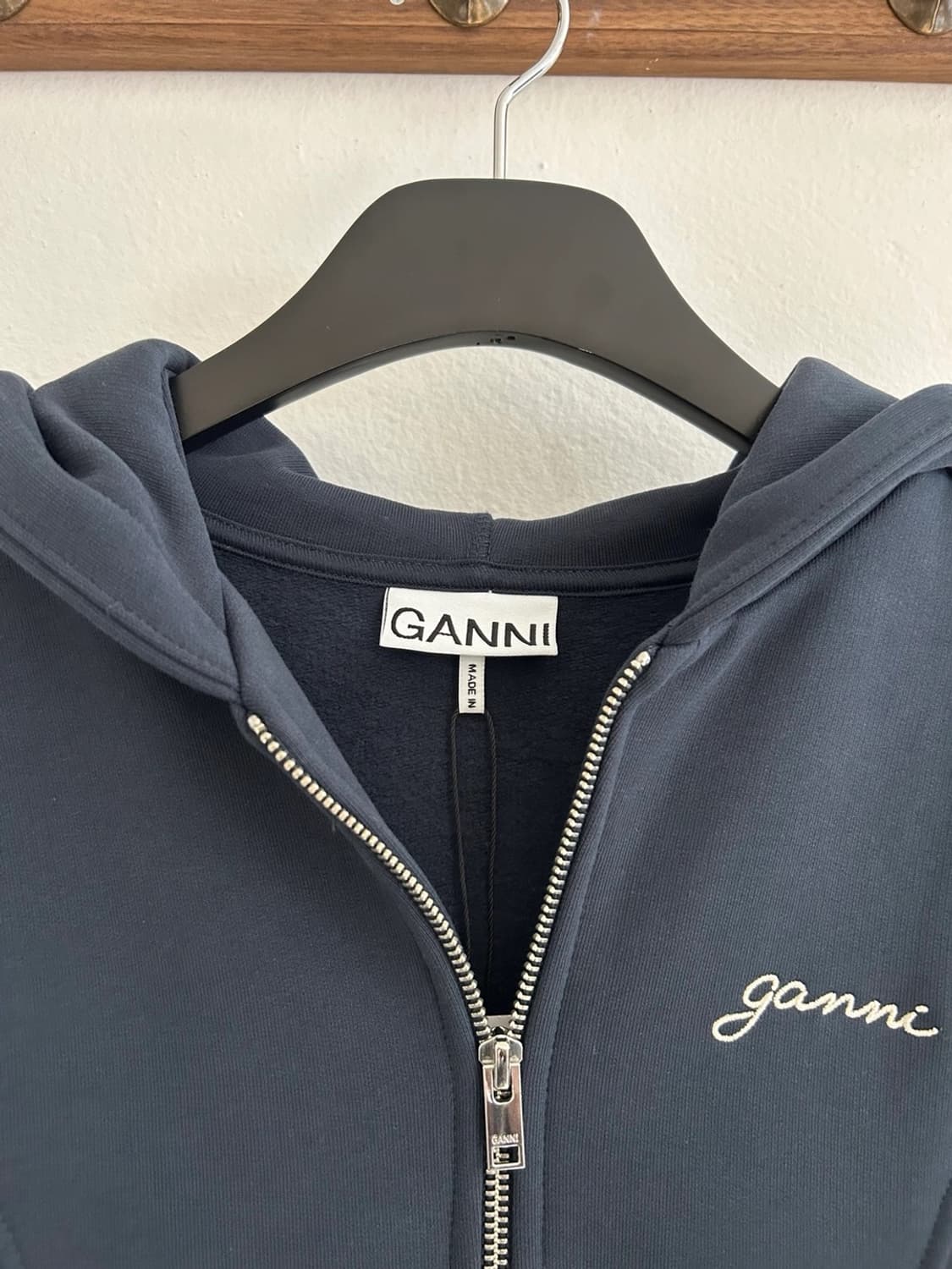 가니 2024 후드집업 상품이미지2