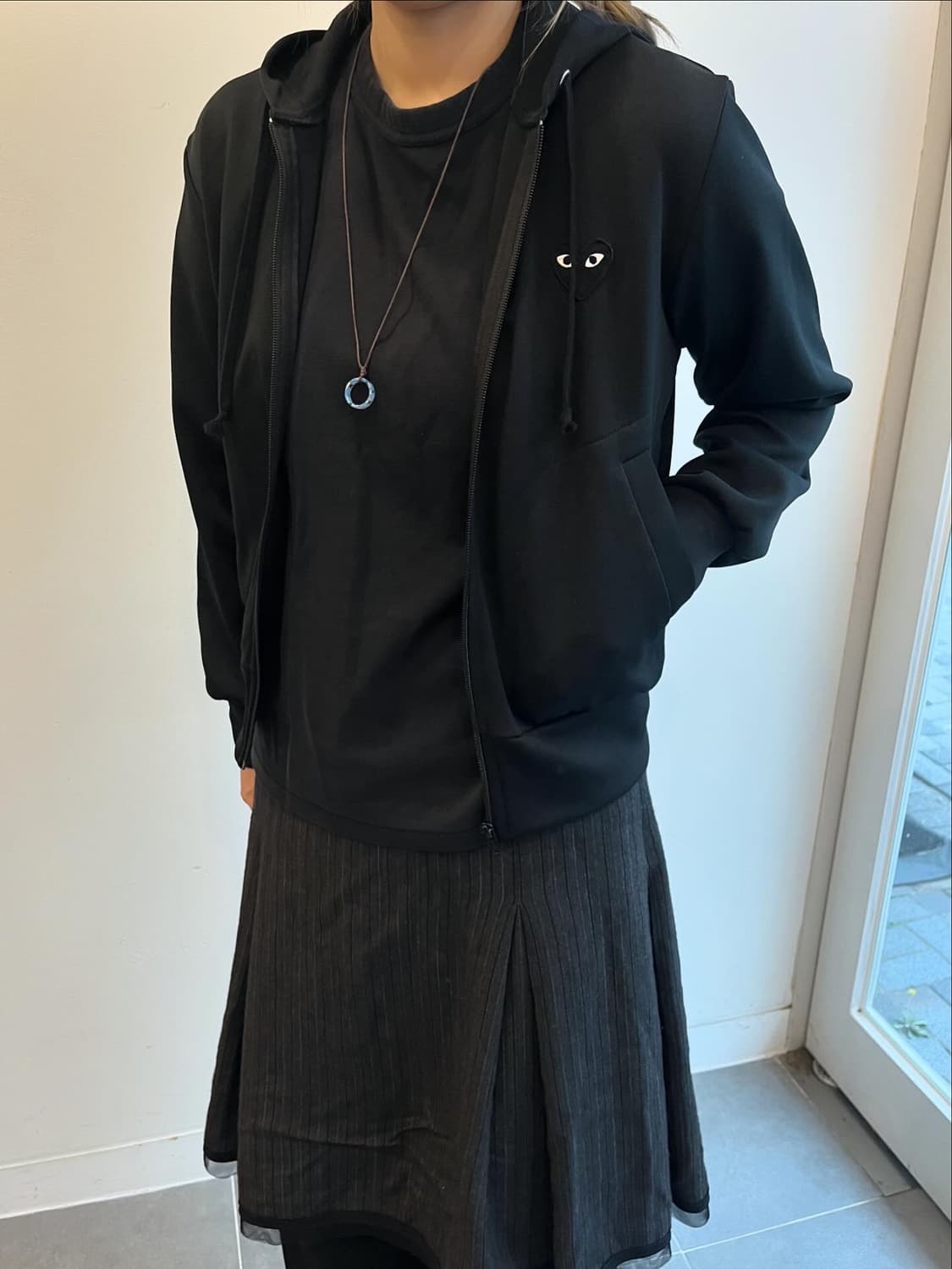 Comme des GARCONS 꼼데가르송 플레이 집업후디 상품이미지2