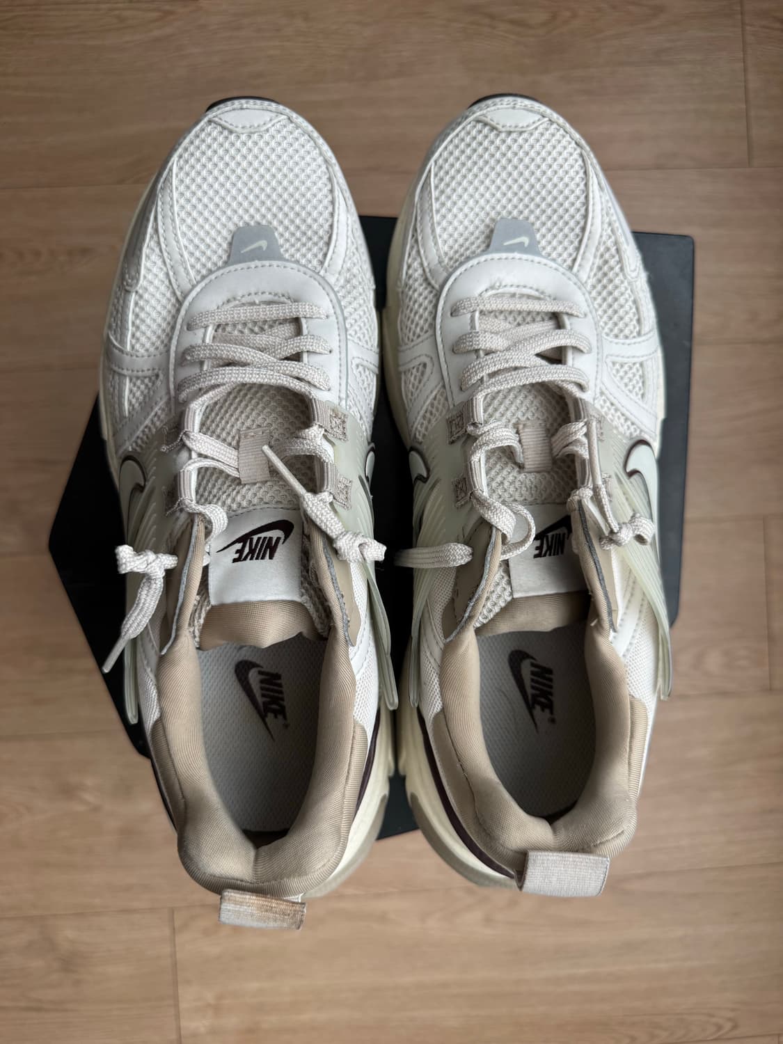 나이키 V2K 런 라이트 오어우드 브라운 (280 사이즈 / 시착 5회  상품이미지9