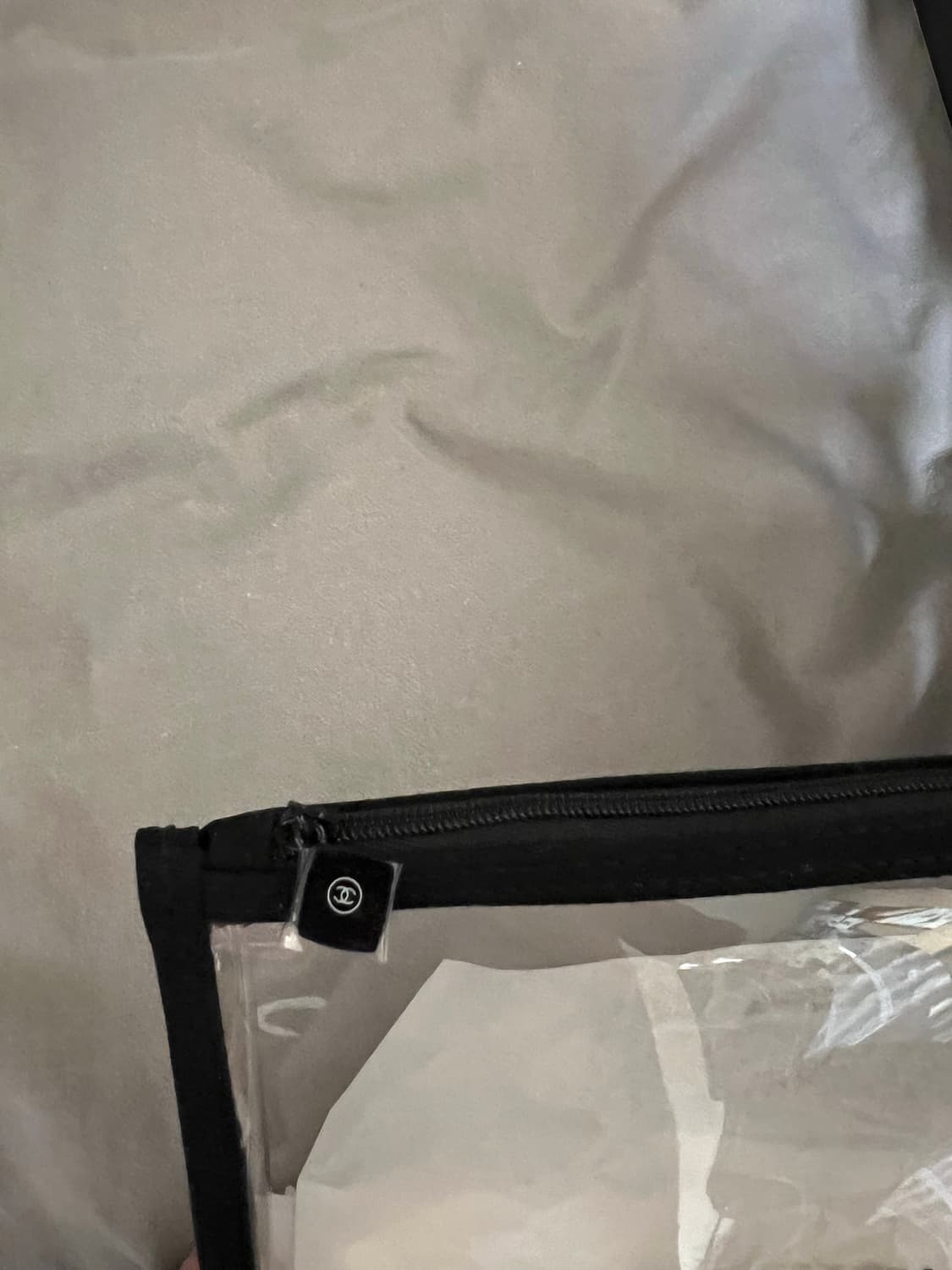 샤넬 뷰티 투명 파우치 새제품 팝니다 상품이미지2