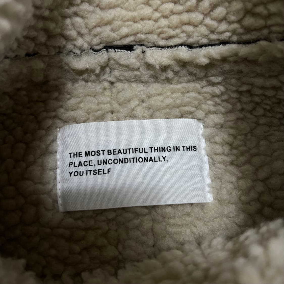 여성 레더 가죽 양털 크롭 무스탕 자켓 [블랙] FREE 상품이미지4