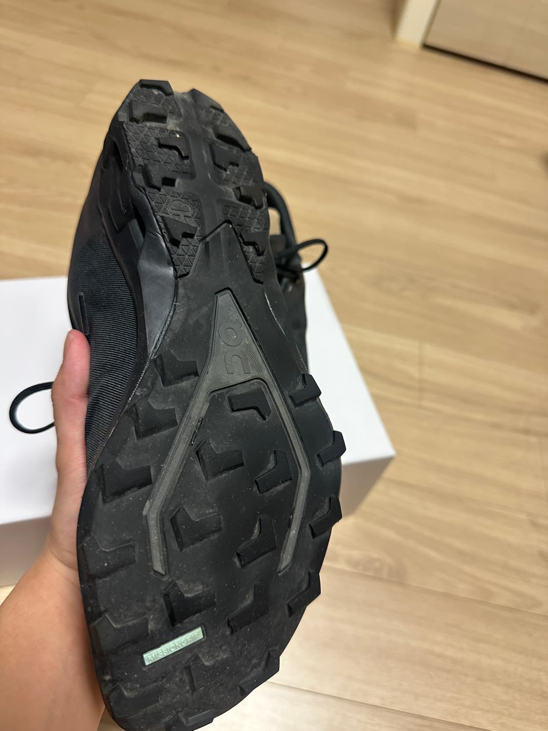 온러닝 파프 클라우드 벤처 270 상품이미지4