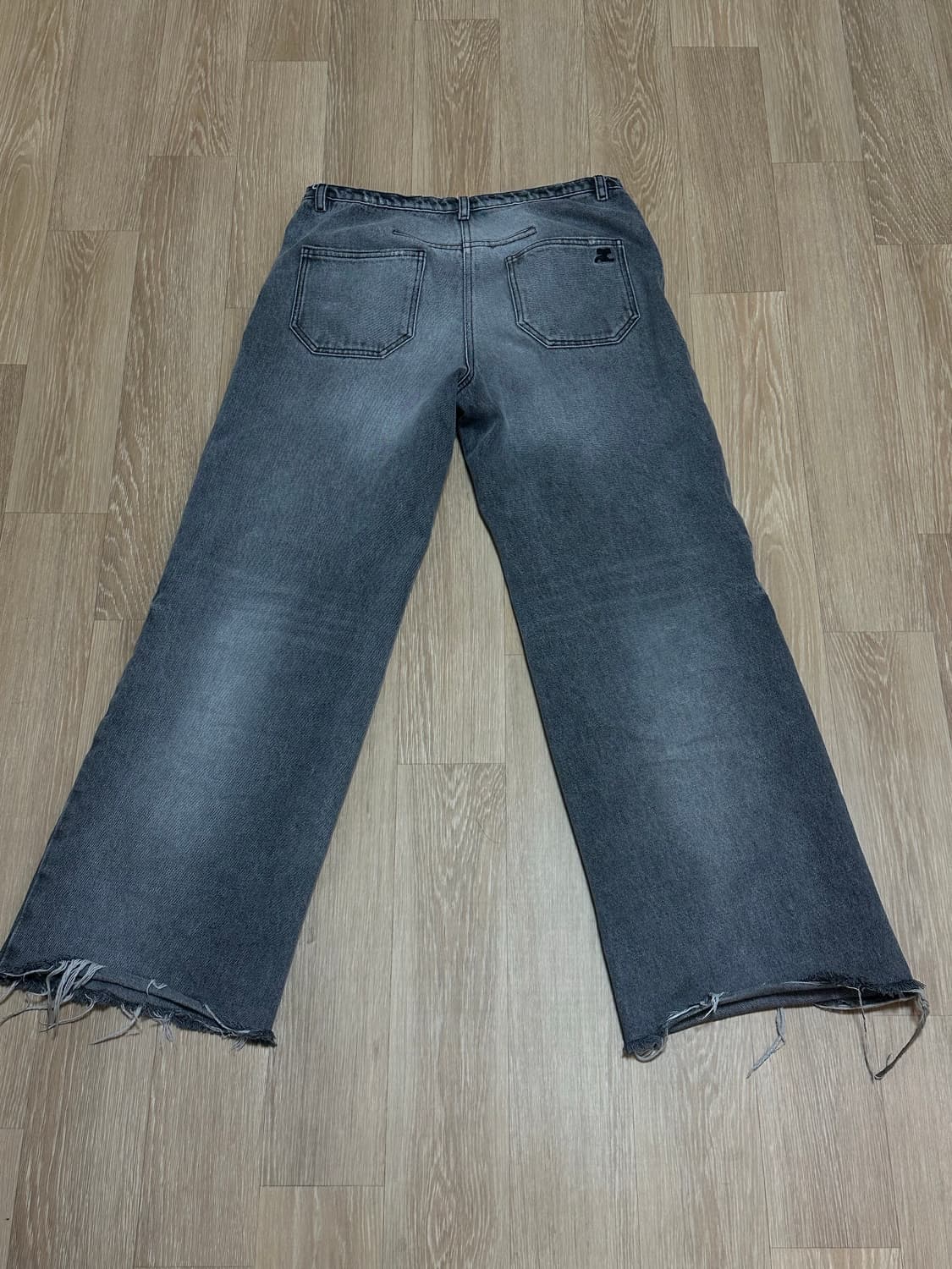 꾸레쥬 courreges 컷팅 흑청 진 40 사이즈 상품이미지2