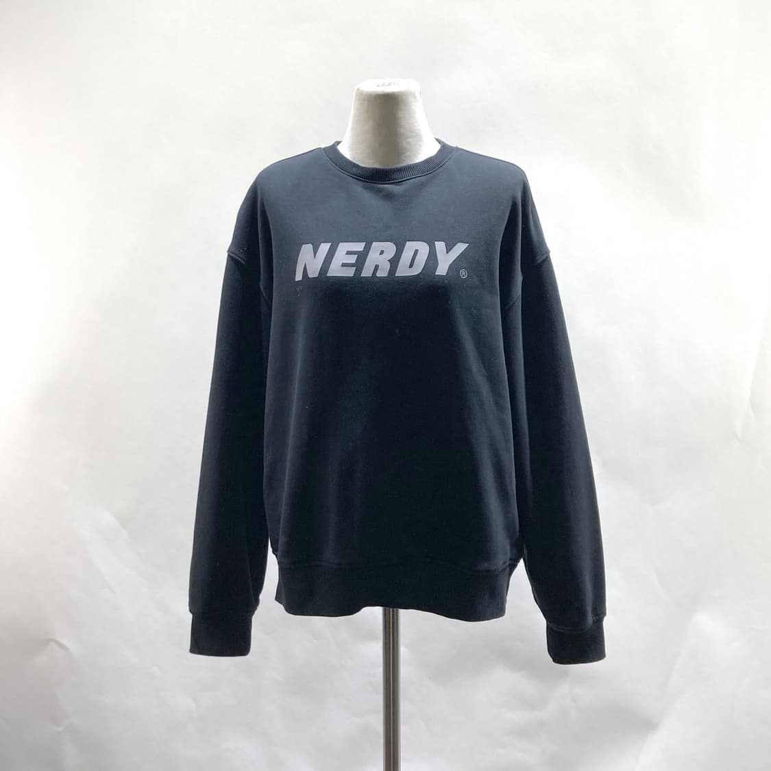 널디 2022 여성맨투맨티셔츠 블랙 S 상품이미지1