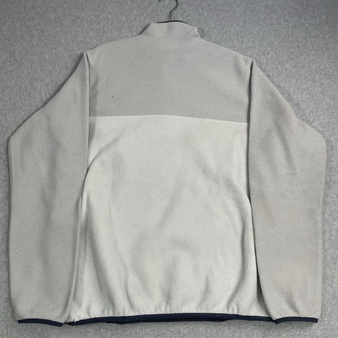 17FW 파타고니아 신칠라 스냅-T 회색/흰색 상품이미지4