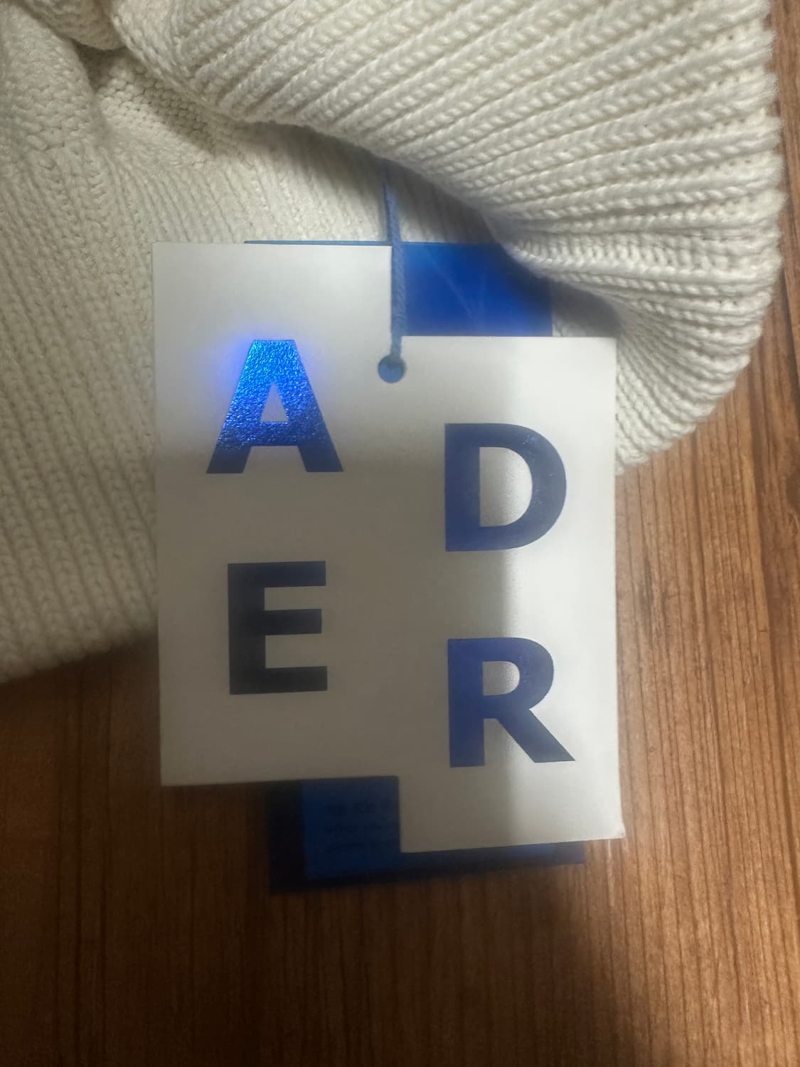 아더에러 니트 상품이미지5