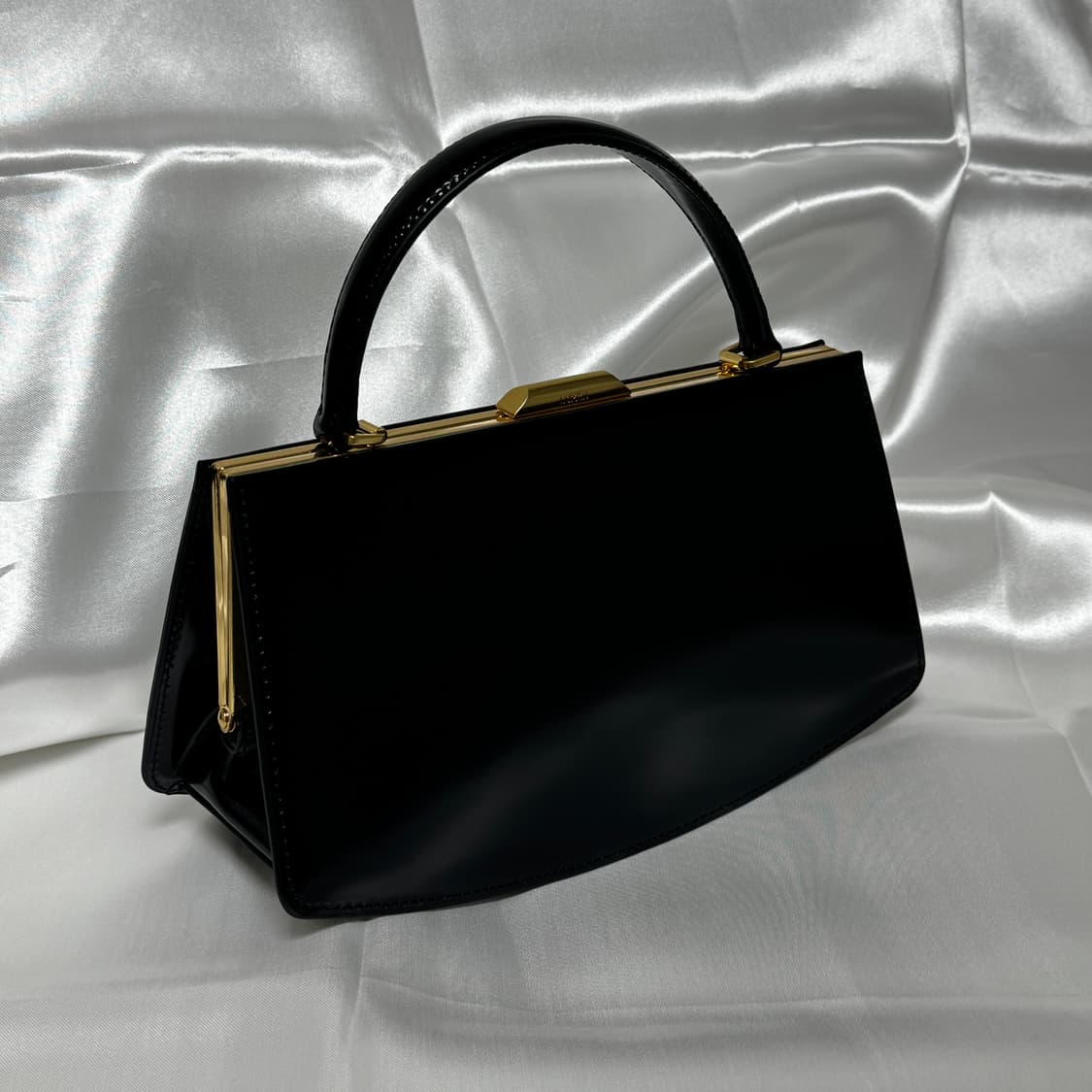 아뜰리에 드 루멘 룬 포르메 토트 백 상품이미지1