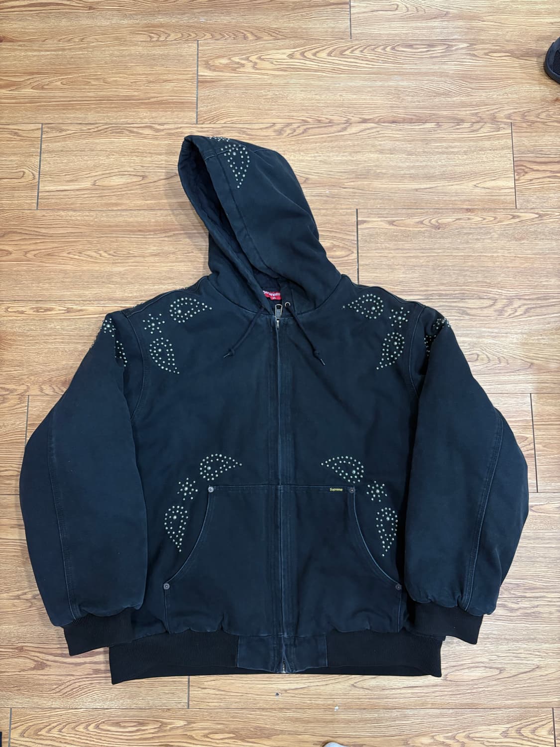 슈프림 페이즐리 스터드 워크자켓 블랙 - 23FW 상품이미지2