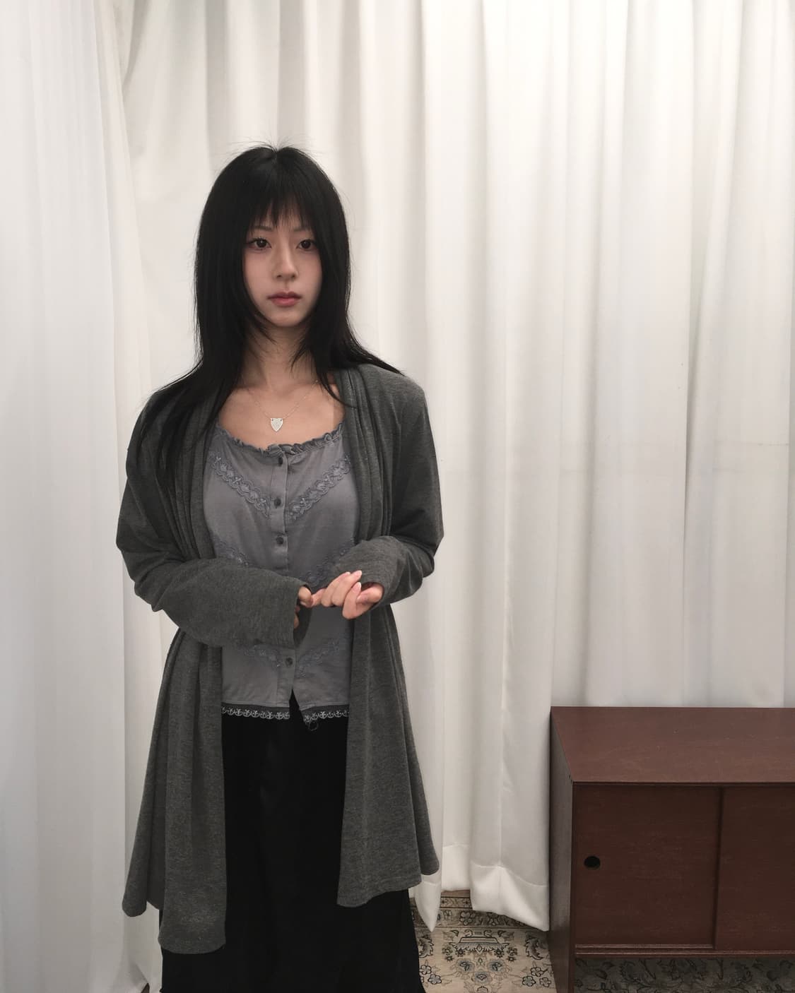 그레이 레이스 슬리브리스 상품이미지3