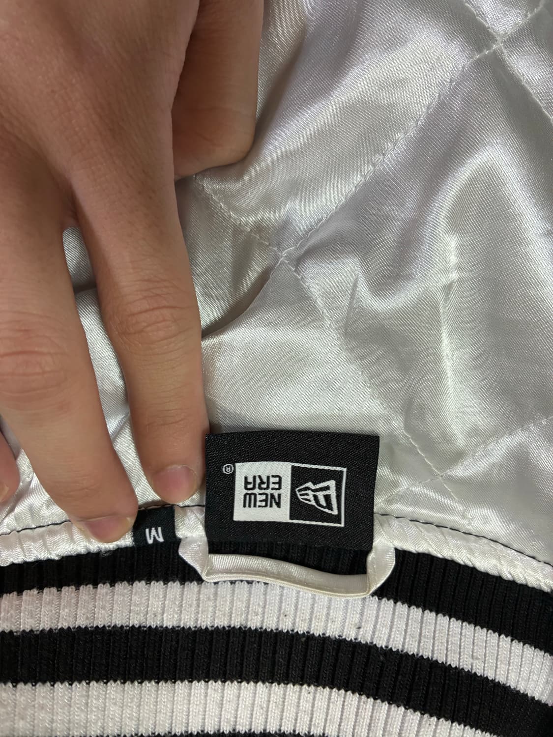 [NEW ERA] NBA 배지 바머 자켓 상품이미지5